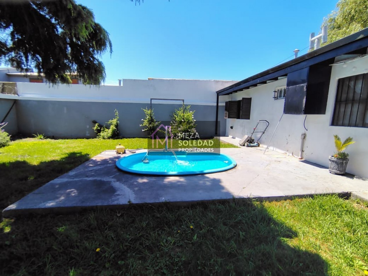 CASA CON DEPARTAMENTO 