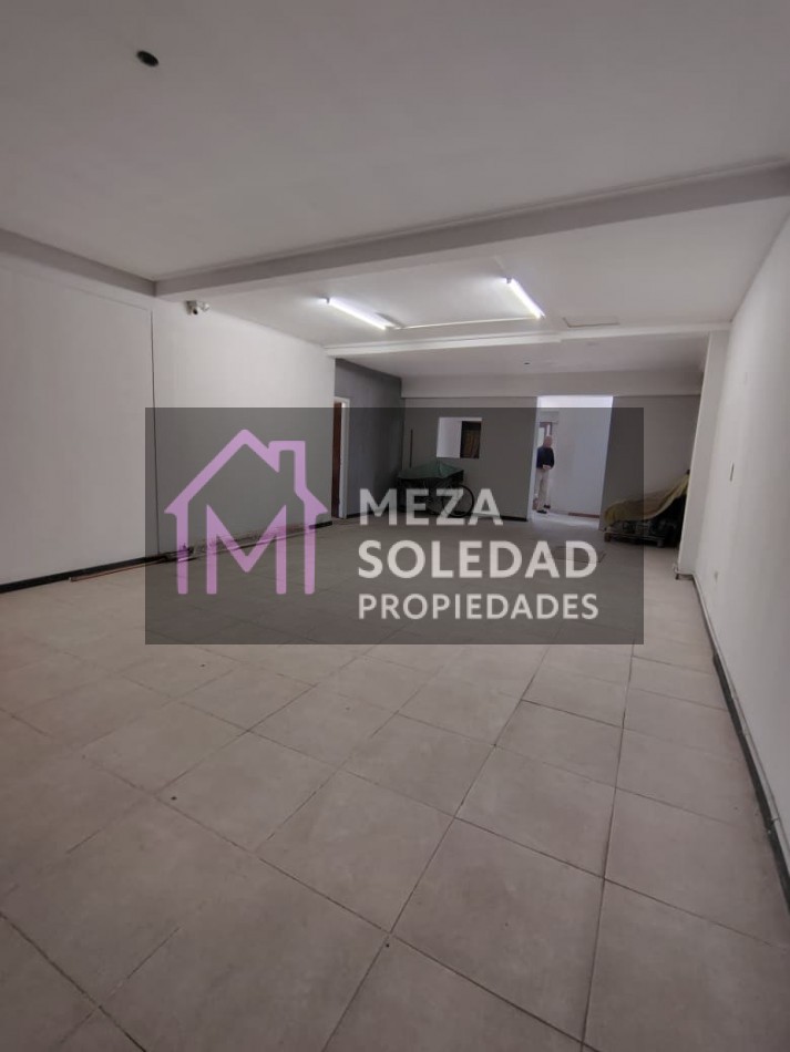 VENTA LOCAL + VIVIENDA 