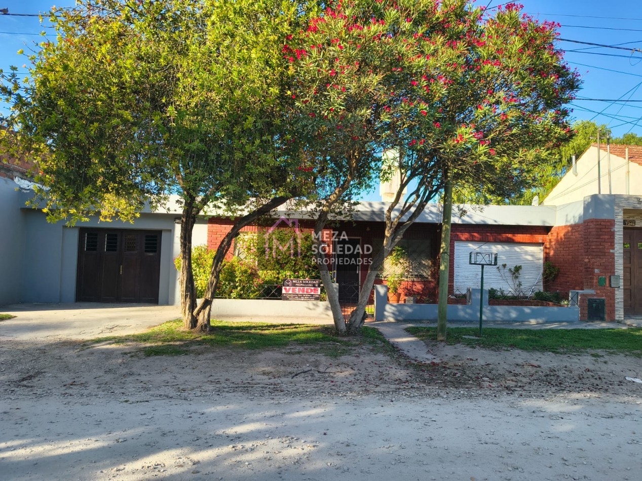 CASA CON DEPARTAMENTO 